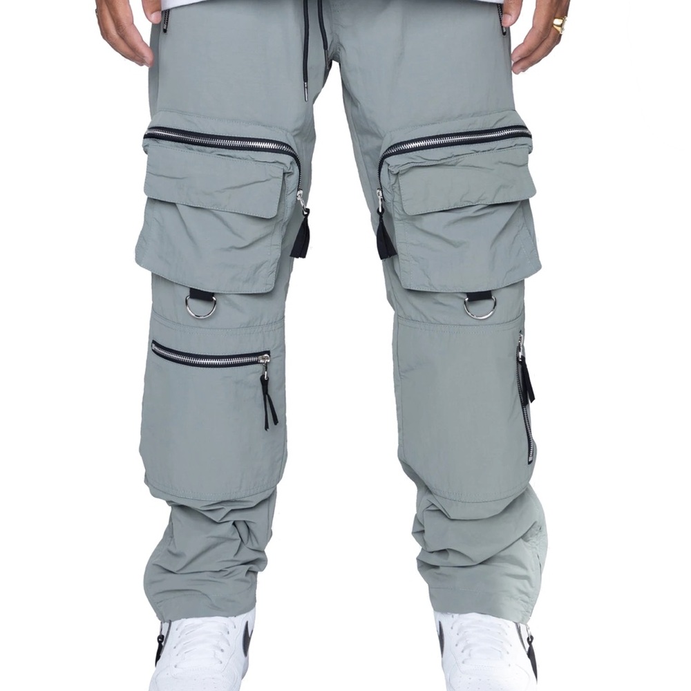 Men's Versatile Cargo Pants in Light Gray